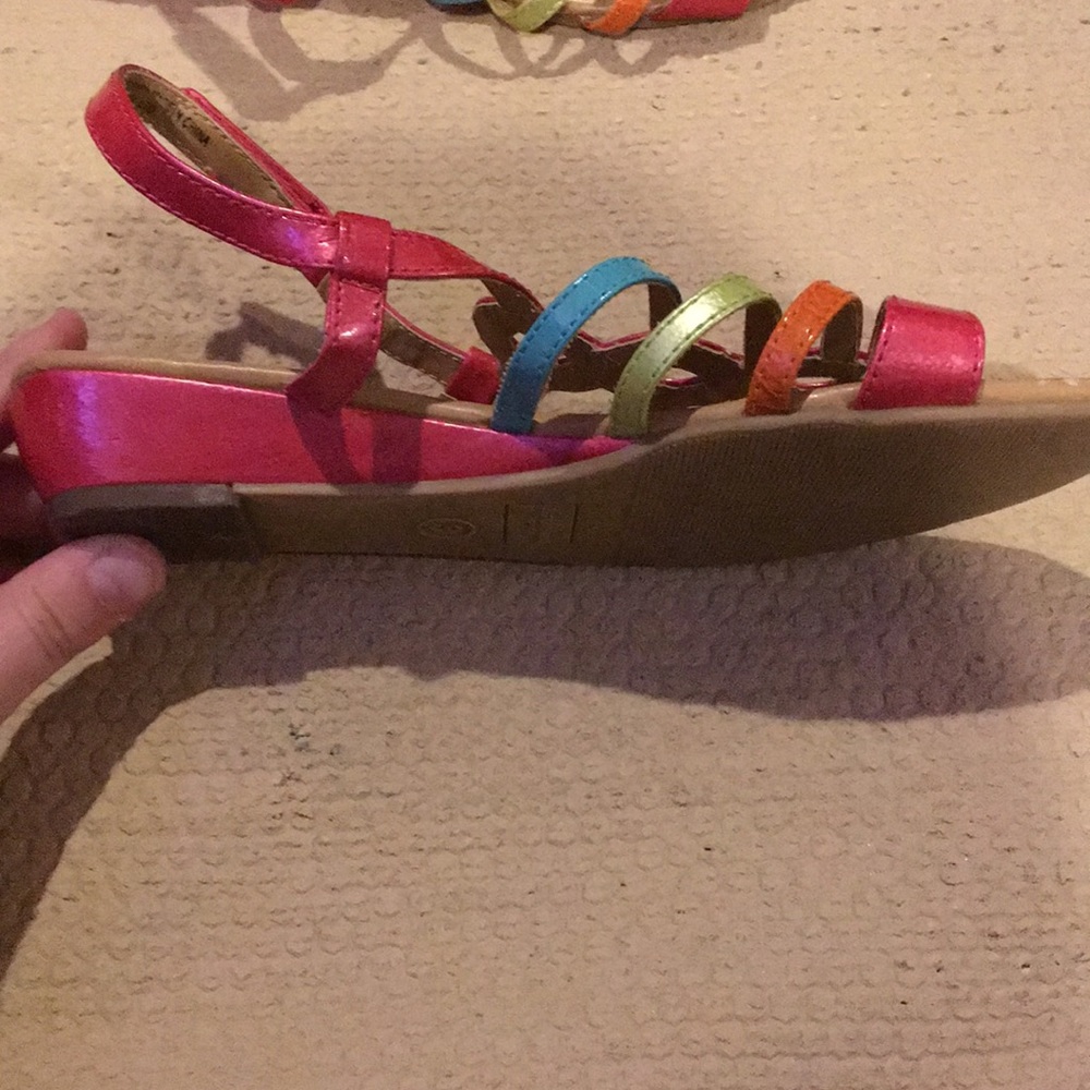 🍒Girls Multi Color Sandals - Picture 2 of 3